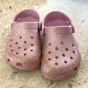 Toddler pink glitter crocs size 8